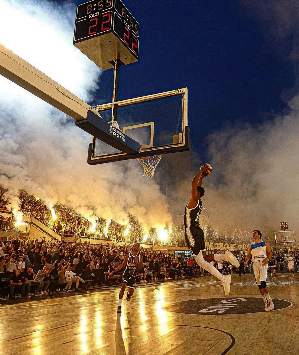 Tener una foto así, tan solo un sueño…

📸 <a href="/PartizanBC/">KK Partizan Mozzart Bet</a>