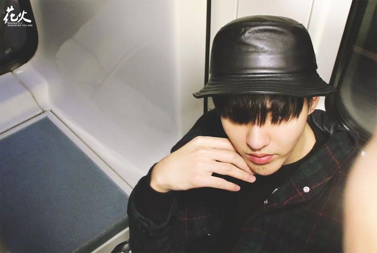 It's very difficult to describe what he's like, it's just that he's so special to Meigeni that even now no one can replace him, galaxy take care of your health, we love you 🖤