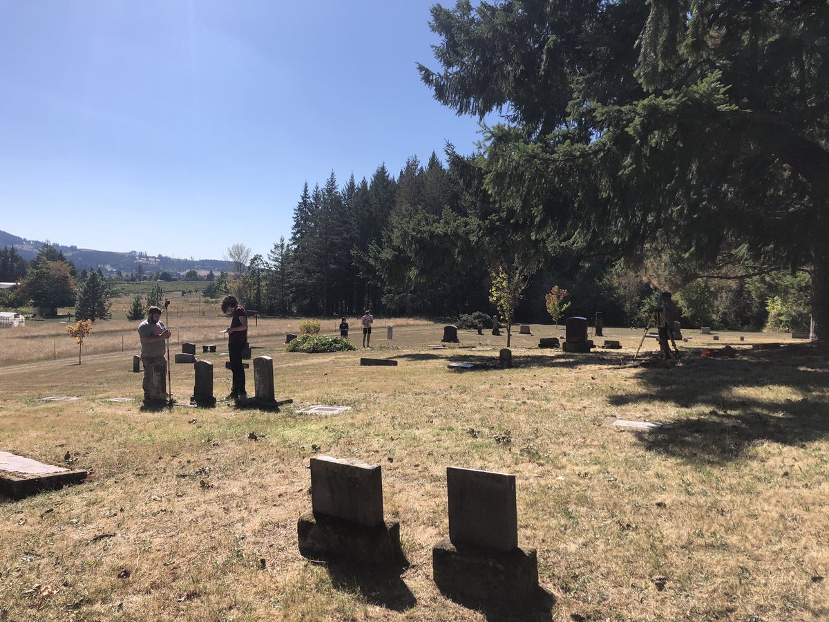 Got to survey a local cemetery with a bunch of my excellent students yesterday. Love my job.
#foxserveday2023