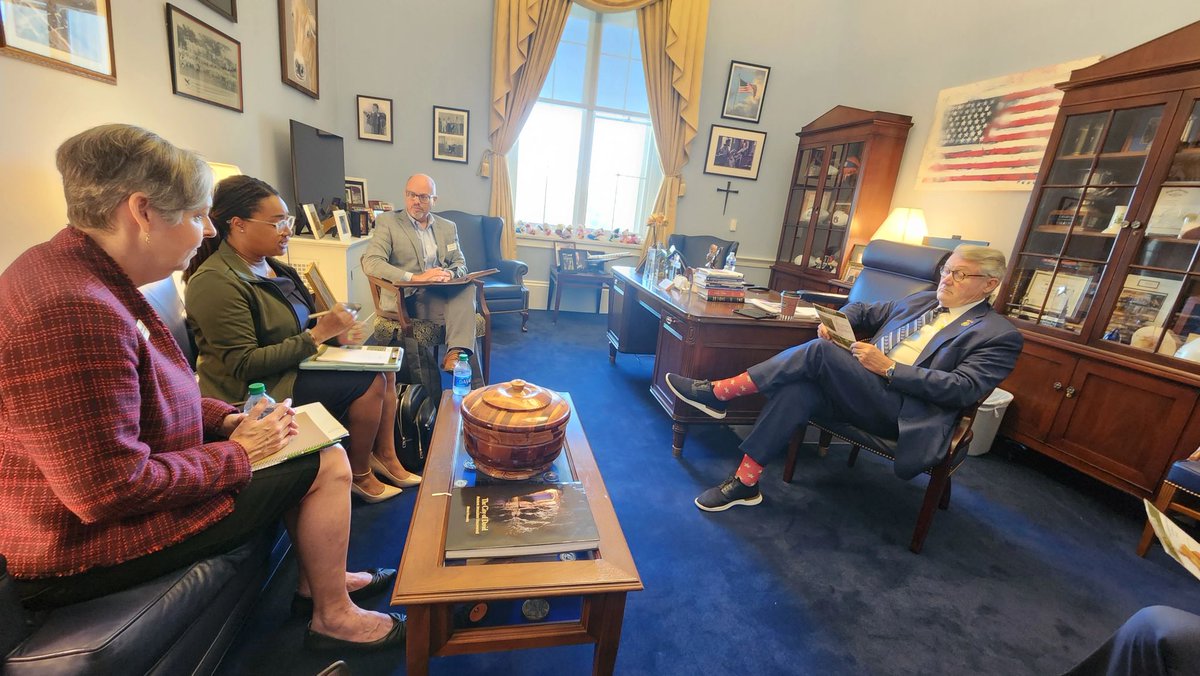 It's #HungerActionMonth, and we're in D.C. to urge Rep. Rick Allen to pass a strong #FarmBill that supports Georgia farmers and feeds Georgia families. Many thanks to Priscilla Elliott and David Schecter of @ghfbEndHunger for joining us in our fight against hunger. #FarmBillFlyIn