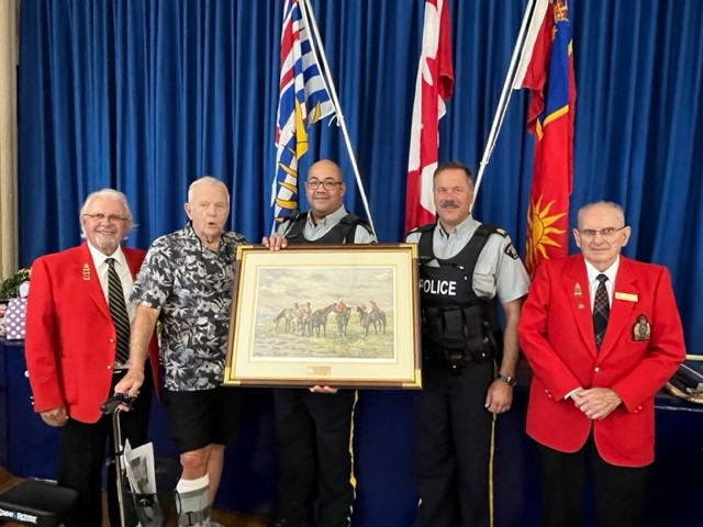 RCMP members had the pleasure of recently attending an RCMP Veteran’s Association meeting in Chemainus. Ladysmith, Lake Cowichan and North Cowichan/Duncan detachments were all presented with special gifts.
