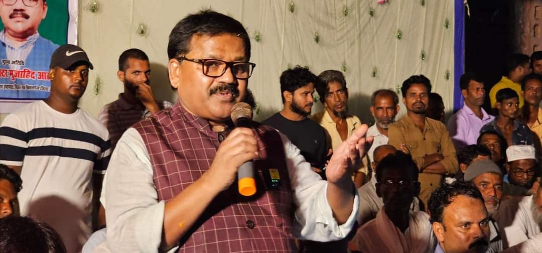 NazibAlam's tweet photo. #KishanganjLokSabha मे जदयू पार्टी मजबूत हैं @mujahidmla की अगुवाई में हर दिन कार्यक्रम हो रहे हैं, अव्वाम इस सीट पर जदयू से मास्टर मुजाहिद आलम को उम्मीदवार बनाने की मांग कर रही है।
 @NitishKumar @LalanSingh_1 @AshokChoudhaary @SanjayJhaBihar @INCIndia @RahulGandhi @ShayarImran https://t.co/yfxpfeWjJe