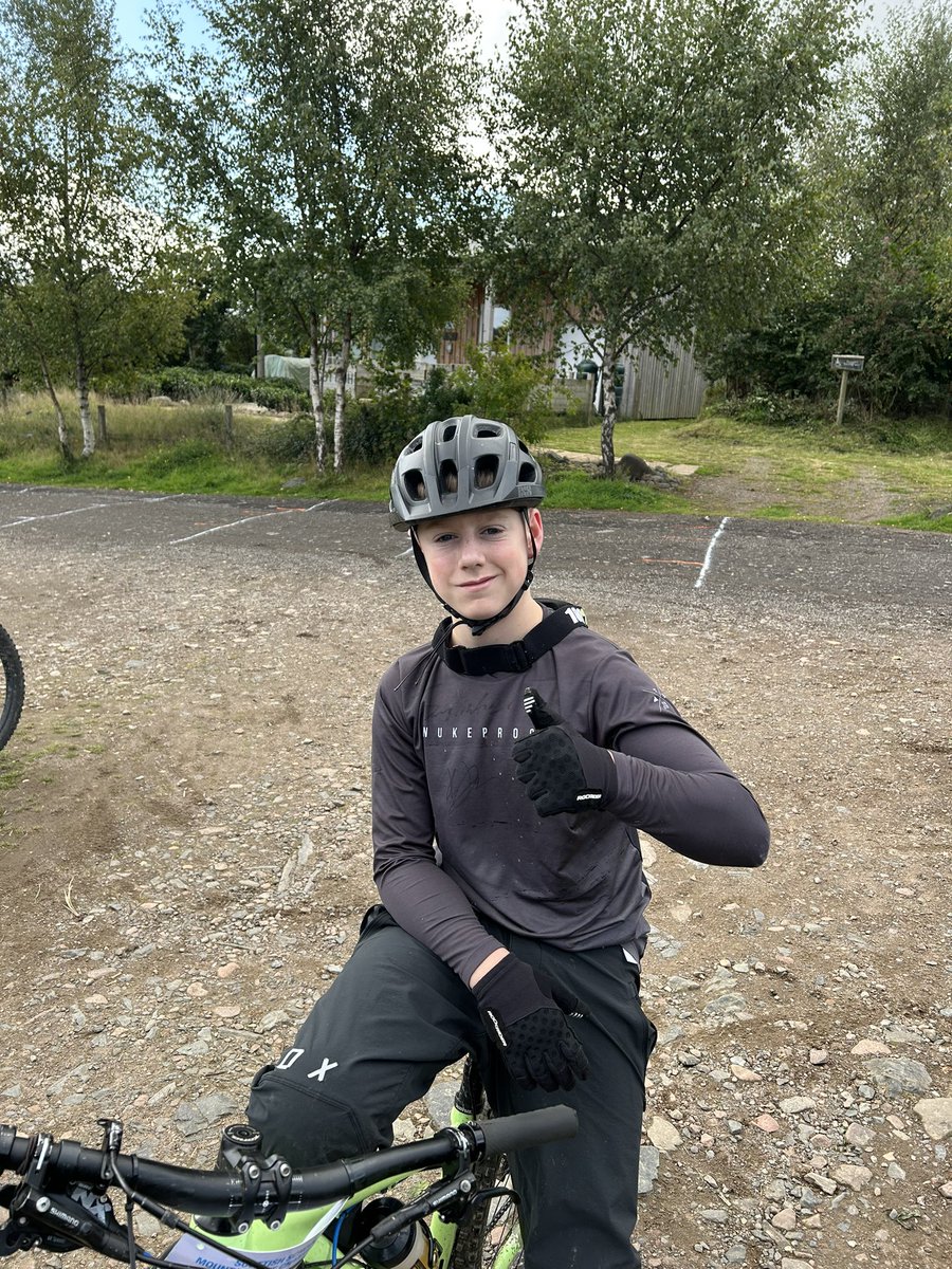 M Tinley looking calm and collected pre race. An unfortunate mechanical on his first lap dampened his chances of success. Enjoyed his race though once we managed to get him moving again.