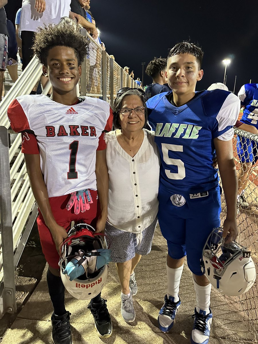 _Jennifer_mw's tweet photo. Son vs nephew and great grandma in attendance. Sons team didn’t get the win but definitely a family win.
#8thgraders #family #bakerbroncs #kaffiedolphins #txfootball
@kaisen_miller @ccisdathletics_ https://t.co/W2fam9DX9L