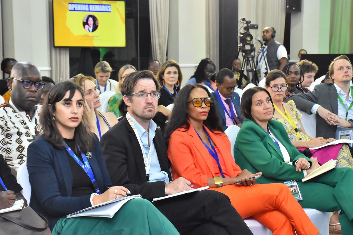 matsimodise's tweet photo. Africa Climate Week hosted by Kenya was an amazing event. The session focused on developing a bioeconomy for Africa, highlighting climate financing mechanisms and leveraging nature as Africa's superpower. 

Thanks to Fiona Napier and Puninda Thind for the invite. https://t.co/vmnteSSGnh