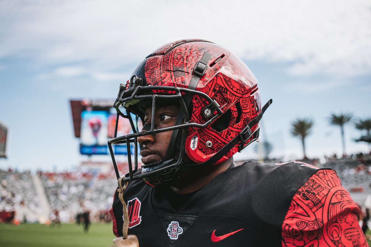 Jtruong53's tweet photo. Game 03 Pregame Selects vs UCLA https://t.co/YDUEl3LyH8