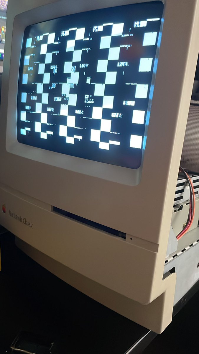 Calvorejas's tweet photo. @amiga_rochester Hi! Would it be possible to send you guys this Mac Classic's logic board for repair? (I'm from Spain). It just won't boot, no chime, nothing.
I know it's the logic board since I could test the analog board with another logic board and it works perfectly.
Thanks! https://t.co/8ghBXtnTW5