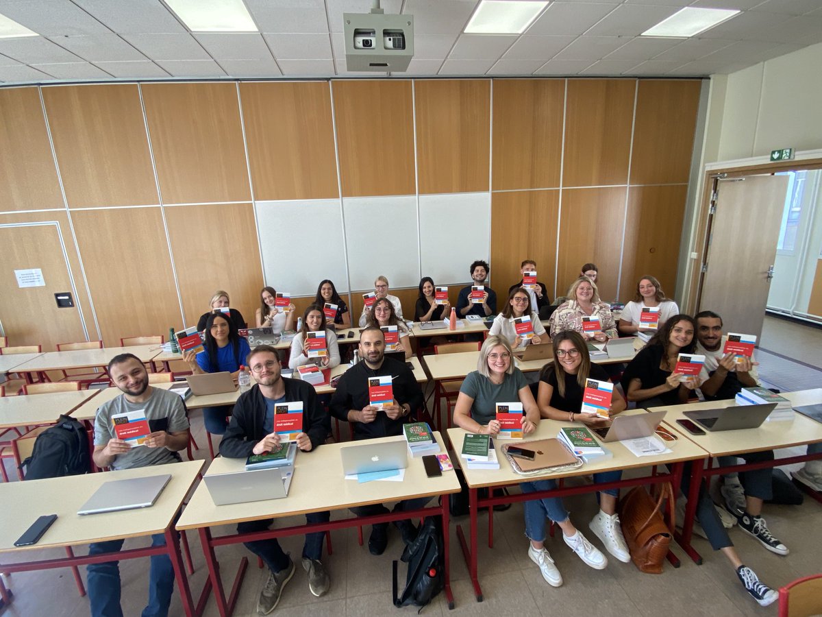 Il ne sera pas dit que les étudiants du Master 2 de Droit de la santé n’ont pas bénéficié de l’essentiel des incontournables « indispensables du droit médical » ⁦<a href="/MagaliBouteill1/">Magali Bouteille</a>⁩ 😎