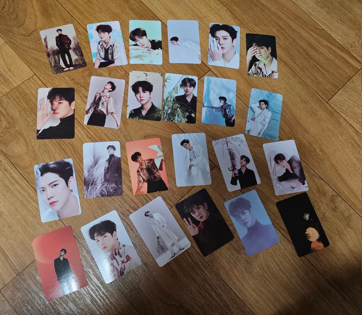 kongyuni3's tweet photo. 뉴이스트 렌 2023시즌그리팅 포카 판매  양도
1장당1500원
흥정x
추가인증x
예민보스구매X
구매후 어떤이유에서건 절대 교환환불X 구매시 동의한거로 간주함

배송비3500+
총액 즉입만가능
계좌받고10분내 미입금시차단

김종현 JR 비티 BT
아론 ARON 슬라임
황민현 
강동호 백호 디아볼
최민기 렌 REN https://t.co/zGAJN5AAVw