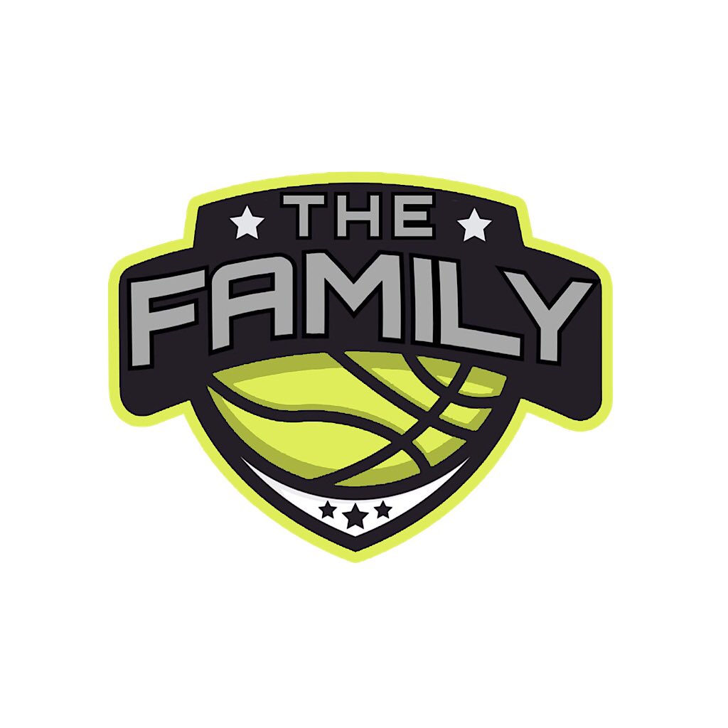 C_Way_4's tweet photo. Looking for a lock,PF and C for all leagues. HMU @The_Family_2k https://t.co/fOScsuipc1