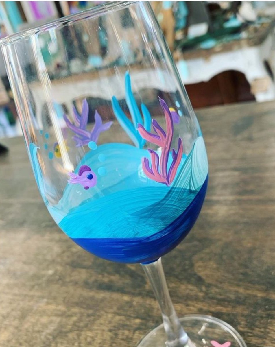Sip, Paint, Relax! 

Elevate your Tuesday with our Wine Glass Painting class, hosted by the talented The ARtful Giraffe. From 7 - 8:30 PM.  Our expert instructor will lead you through each stroke.

Tickets: ow.ly/1qfy50PAQfG