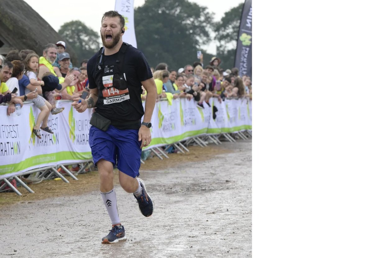 RadcliffeandCo's tweet photo. Alex Blake recently completed the @NFMarathon for @BatonOfHopeUK, a wonderful charity working towards #suicideprevention - his time was 3 hours, 22 minutes and 45 seconds; an incredible time especially as this was Alex’s first marathon!
Further donations: https://t.co/5NmYYOHYvd https://t.co/6B32d9lRLQ