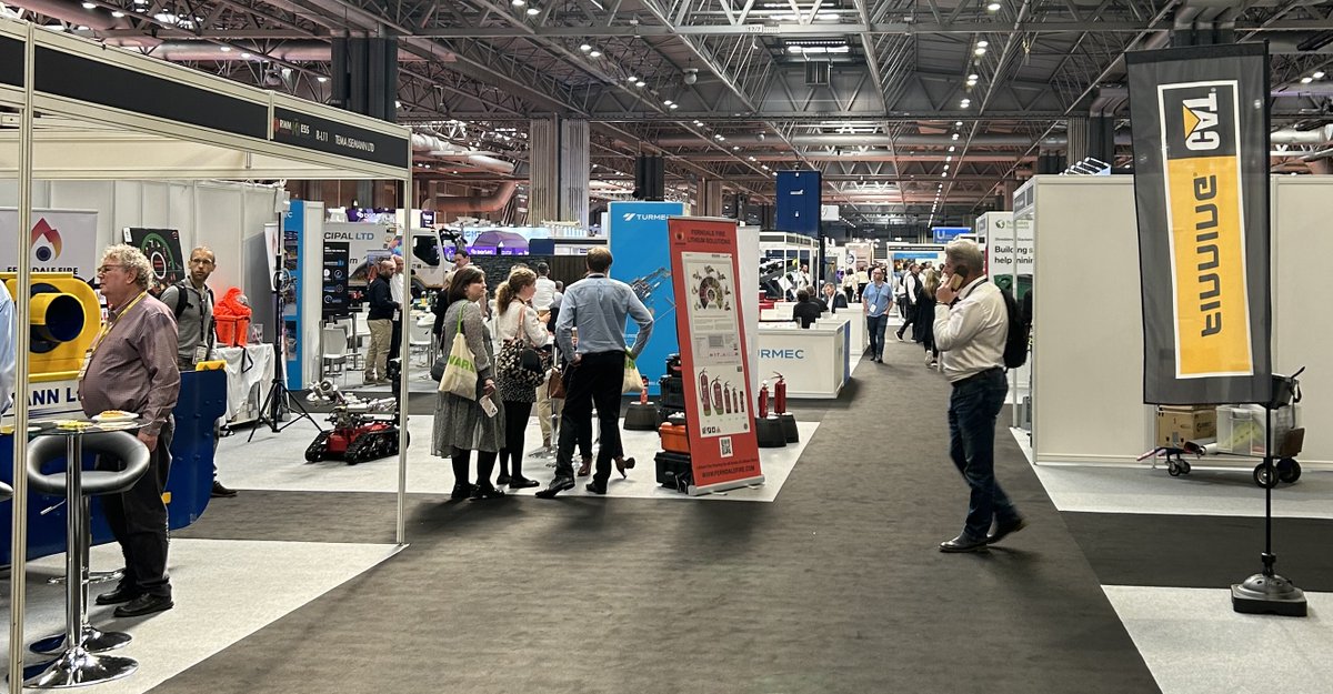 42Technology's tweet photo. We're at Services & Solutions Expo today talking to #instrumentation companies about #technology advances supporting #decarbonisation, the circular economy & how 42T supports their work. Clients we've worked with 👉https://t.co/ispYXXBljD #Environment #Industry #ESS23 #Engineers https://t.co/EED5XVTKx5
