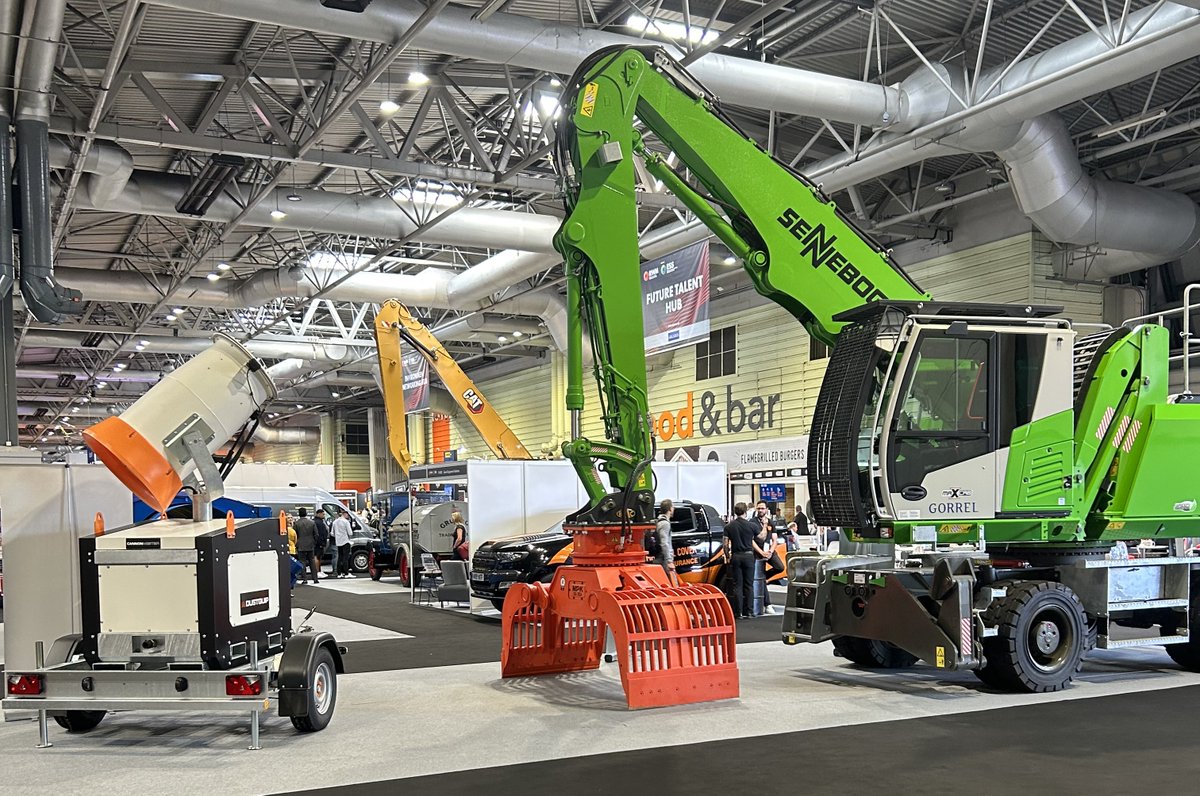 42Technology's tweet photo. We're at Services & Solutions Expo today talking to #instrumentation companies about #technology advances supporting #decarbonisation, the circular economy & how 42T supports their work. Clients we've worked with 👉https://t.co/ispYXXBljD #Environment #Industry #ESS23 #Engineers https://t.co/EED5XVTKx5
