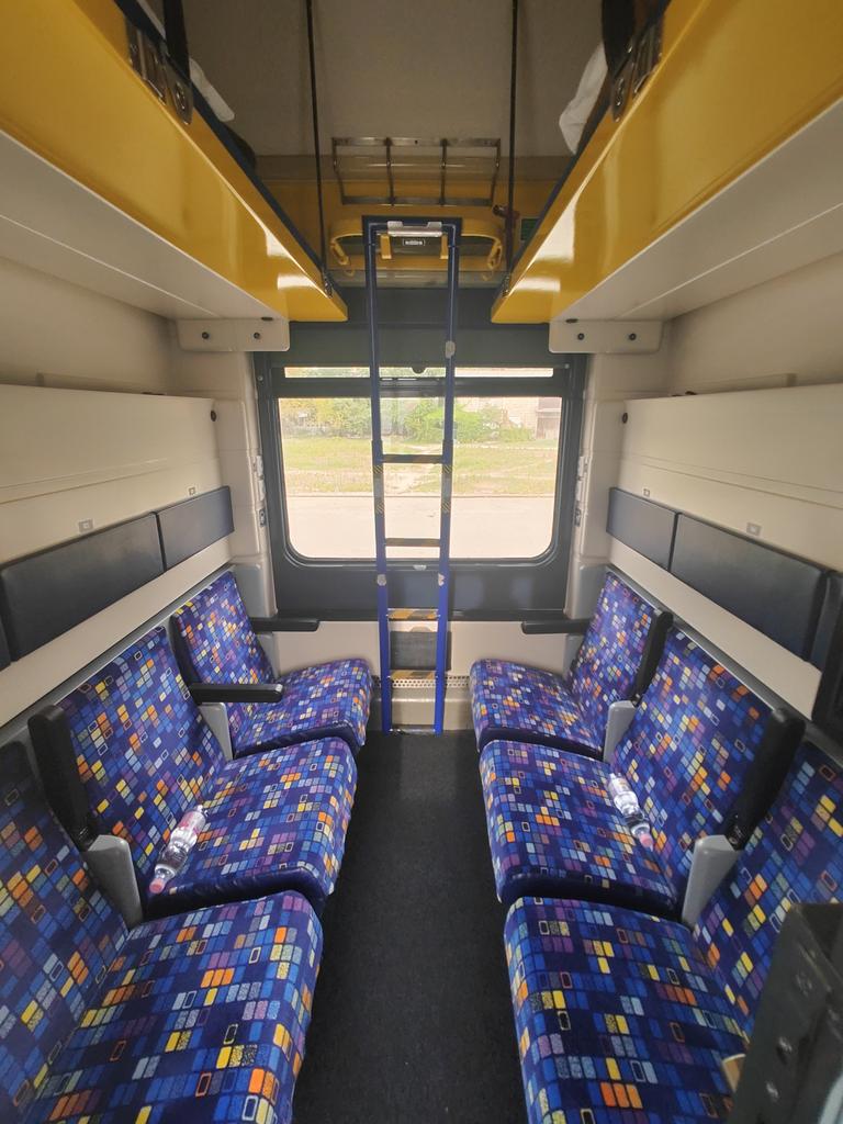 lyates_ly's tweet photo. First time on a #MávStart #sleepertrain between Split and Budapest. 15hrs 40m. 
Starting at Split we boarded the train... https://t.co/IAGWDw48s1