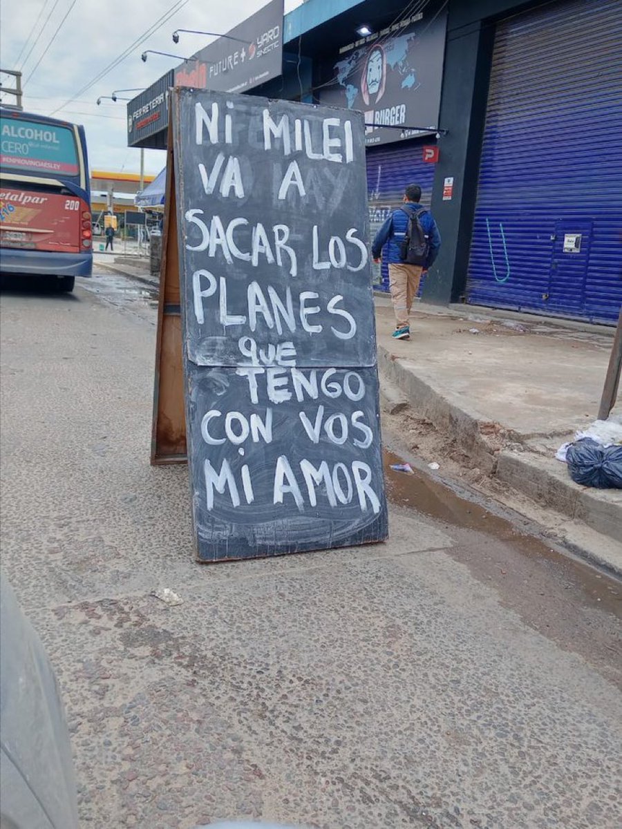 Que la poesía nunca muera!