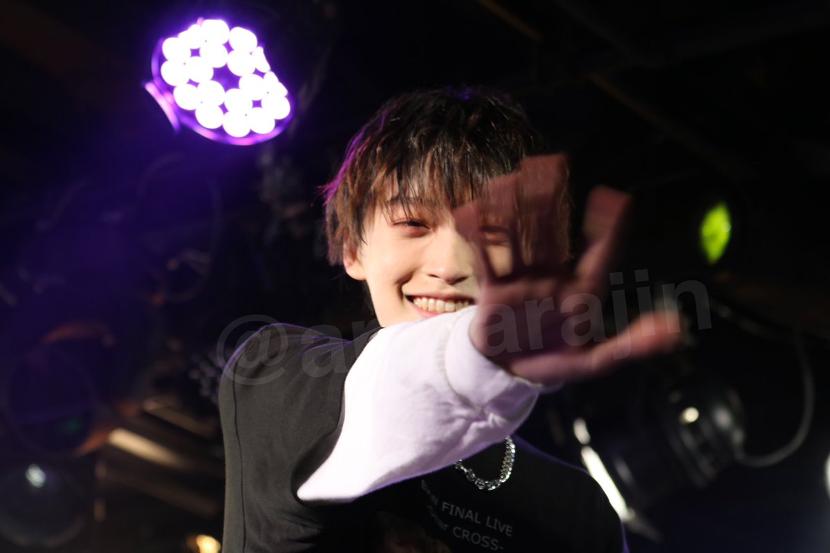 arararajin's tweet photo. 日プ再放送で北岡謙人くんを見つけた、昔応援してたよ〜！というたくさんの北プへ

北岡くんは今はもうアイドルではなくなったけど、BXWとしてデビューした彼は最後の最後までたくさんの夢と幸せを届ける本物のスーパーアイドルでした🍬💚
よかったらBXWのMVなども見てくださいね〜！ https://t.co/bw1hwNZVvt