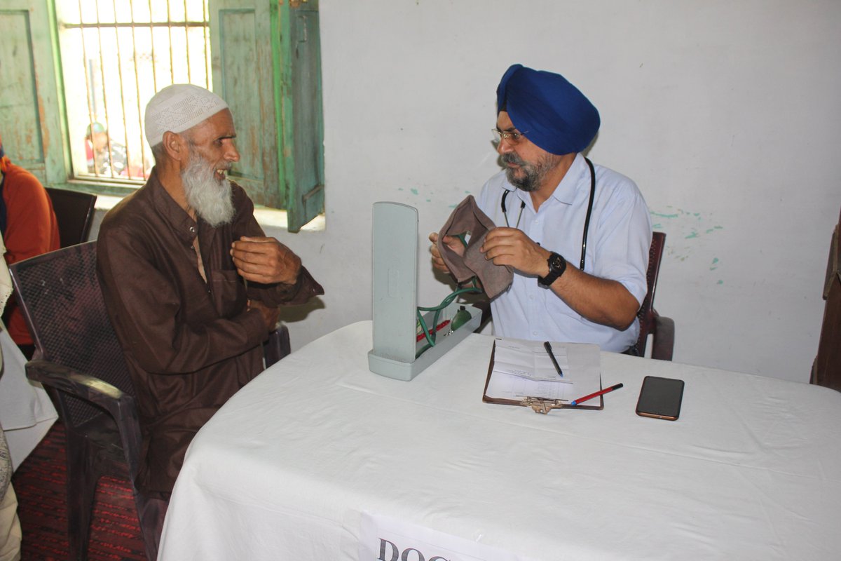 92BN_CRPF's tweet photo. On Dated 14-09-2023, 92 BN CRPF Conducted Free Medical Camp at Village - FIDARPORA under P.S. DANGIWACHA, Distt. SOPORE (J &amp; K). https://t.co/L9DG1S8ozw