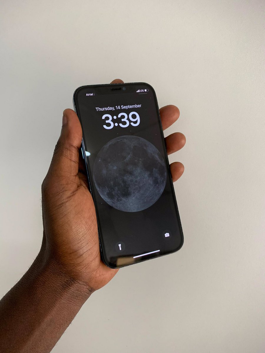 iPhone 12 Pro 
128GB
Fully functional 
Neat 
Only at 
K8999

Please retweet someone on your TL might need this 🙏🏿