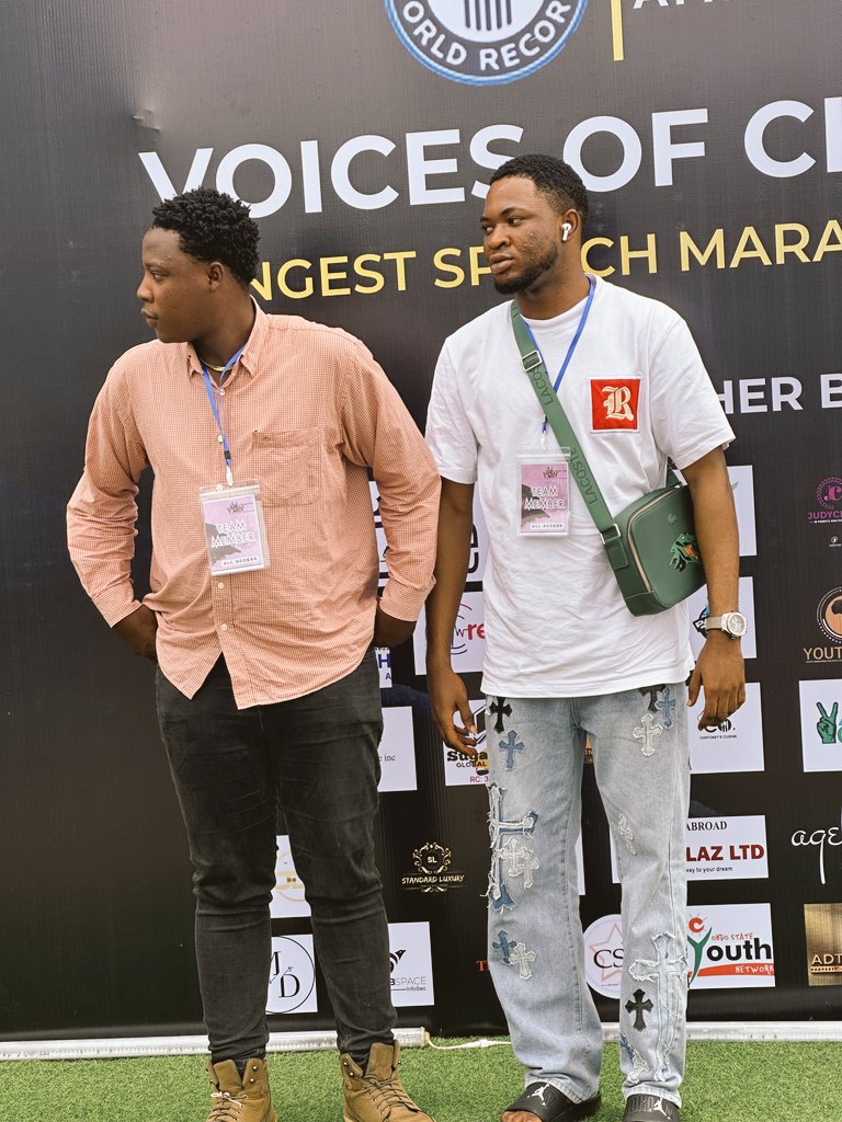 Ghost6__9's tweet photo. Today at dejavu hotel to show our support to our brother @Cb_0lusa on his attempt to break the record for the longest speech marathon by an individual
#FromWordsToWorldRecords
#FromWordsToWorldRecord
@talkwiththeduke
@Nansjccondo https://t.co/zmGY4VX5DK
