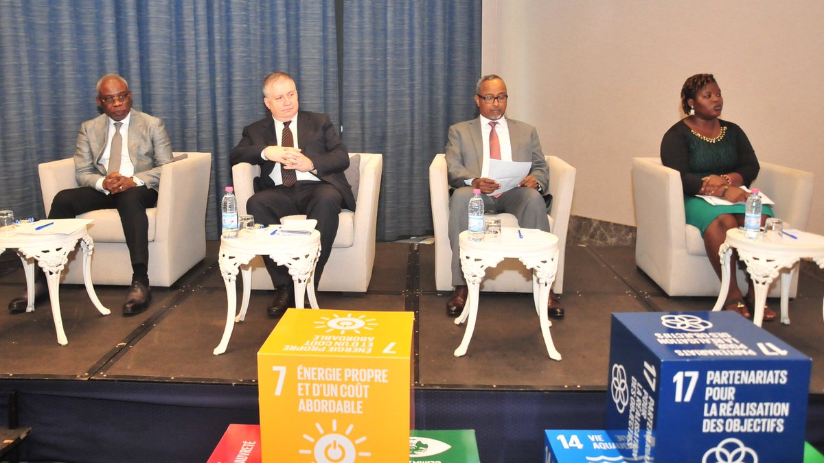 UEauBenin's tweet photo. Lancement du projet « I ACT PEER BENIN »: @PNUDBenin, @gouvbenin et #TeamEurope accompagnent le renforcement des capacités des #jeunes Béninois engagés dans la lutte contre le changement climatique au #Bénin.
#PlusFortsEnsemble
#Actionclimatique
#IActBenin
#Youth4Climate
#ODD https://t.co/YgF2cq7x3B