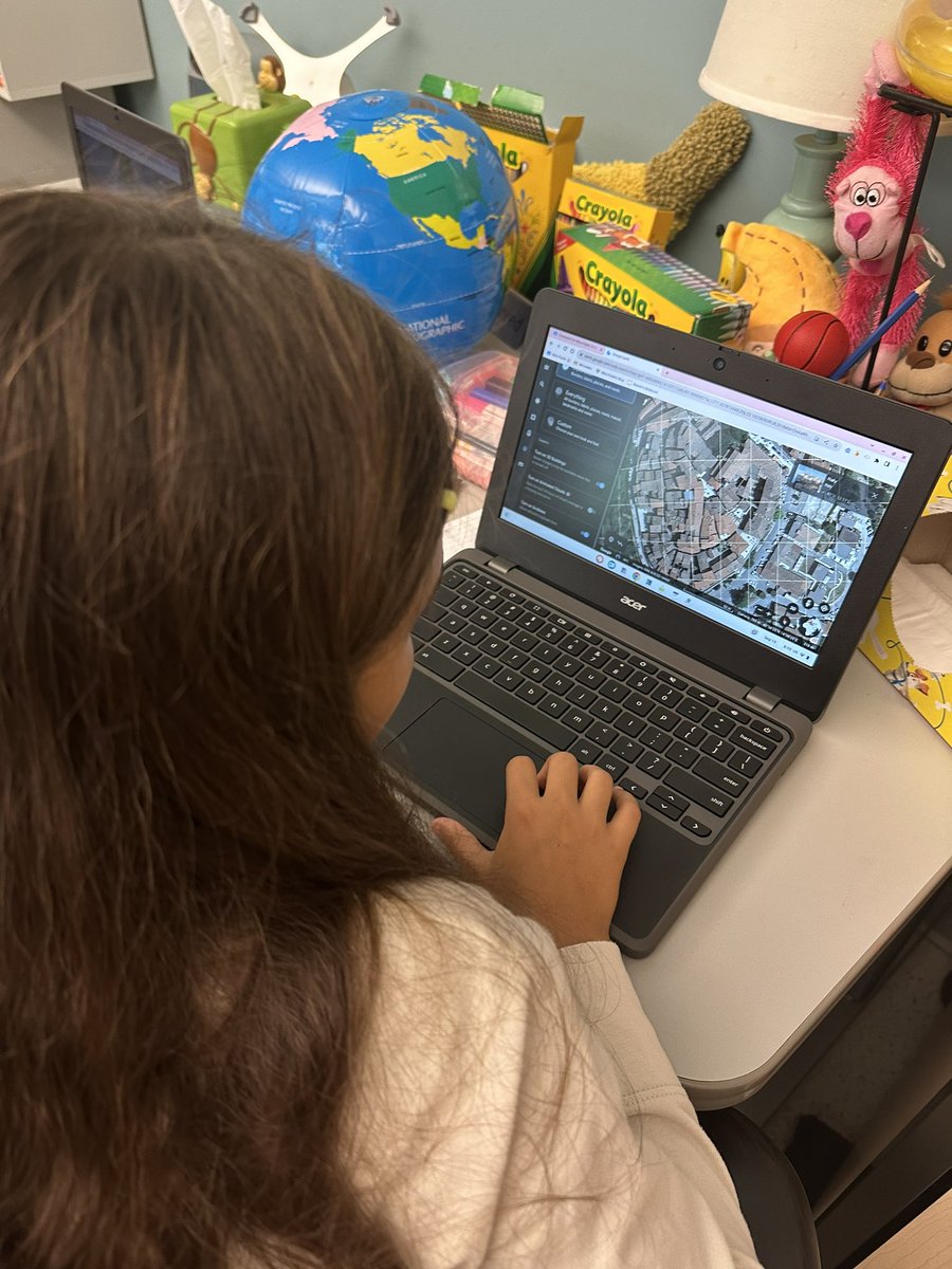 missklipfel's tweet image. Meet the Explorers! Ss have been building their @InsideNatGeo #explorermindset 🌍 We began with the attitudes of WONDER, EMPATHY &amp;amp; EMPOWERMENT. Ss choose a place they are curious to explore then used geographic practice to find the longitude &amp;amp; latitude #whereiexplore