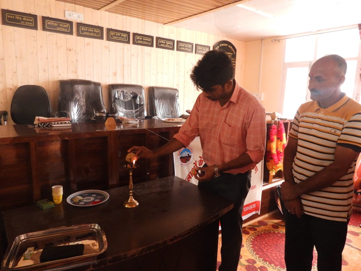 dfowlshimla's tweet image. Some glimpses from the inaugural function of training and skill development being conducted for women&apos;s groups in ESZ of #Chail #Wildlife Sanctuary. A unique first effort at #ecodevelopment #NariShakti 
@WildlifeHpfd