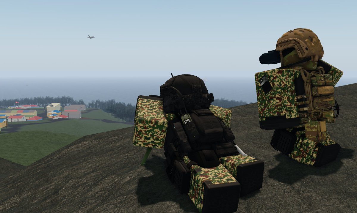 Anggota Sierra Squadron menggunakan AN/PEQ-1 SOFLAM GLTD untuk menanda sasaran musuh bagi tugas pengeboman daripada @RBLXMYS_TUDM berpandukan panduan sasaran laser seperti GBU-12 Paveway II LGB (Laser-guided bomb).

Muhammad Al Qadr🤝Thariq Ridzuwan 😉