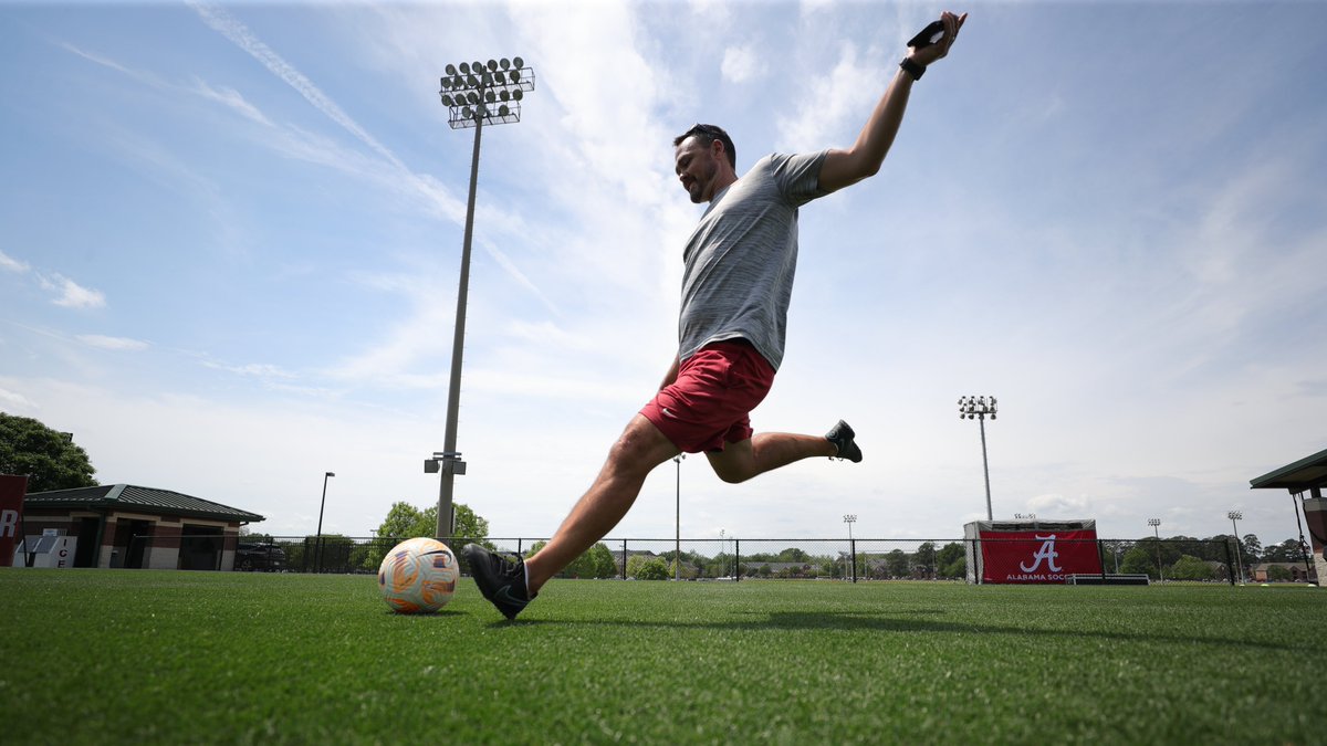 AlabamaSoccer's tweet photo. Big Happy Birthday to our head coach Wes Hart!! https://t.co/fz09dccl1X