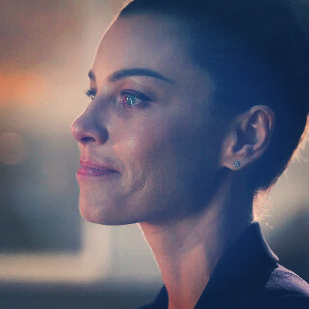 SK210373's tweet photo. @PrimeVideoDE I miss.. ๐ญ
#Lucifer #Deckerstar #LucifansForever ๐๐ค https://t.co/c6oomriI9B