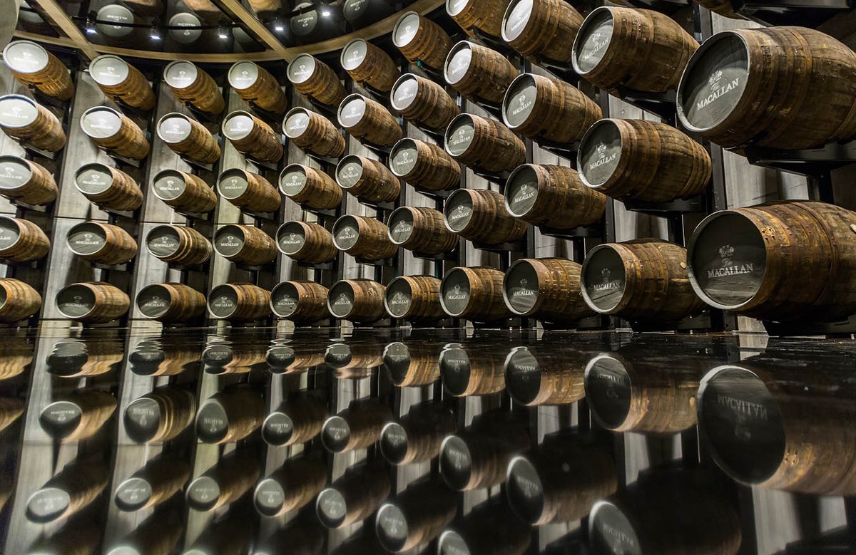 Fun Fact: At The Macallan, around 170,000 whisky casks slumber in their warehouses. Over half are Spanish Sherry casks from European oak, while the rest dance with ex-Bourbon and American oak Sherry casks🥃🏴󠁧󠁢󠁳󠁣󠁴󠁿

#WeHaveCasks &amp; mints @ whiskeesnfts.com