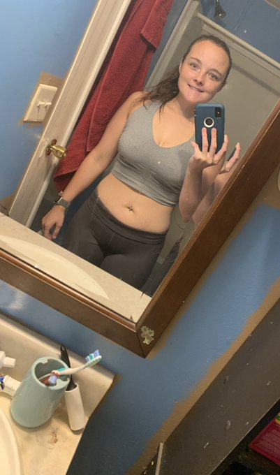Post gym selfie 😜 https://t.co/xQTWNFjRG9