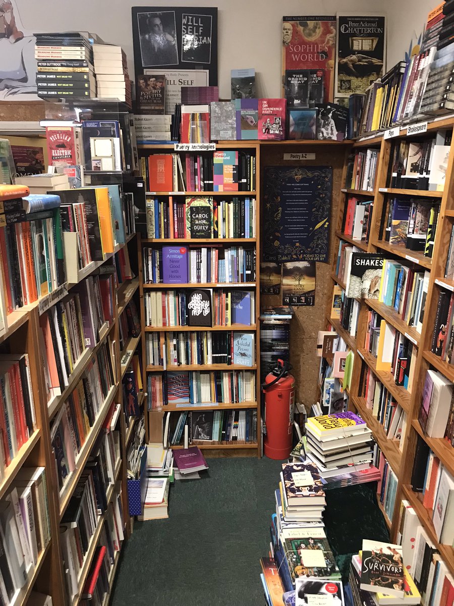 @CityBooksinHove is a treasure trove, thank you for having us! <a href="/QuercusBooks/">Quercus Books</a> @emmacapron <a href="/izzyobella/">Izzy Smith</a> #QuercusBigDayOut