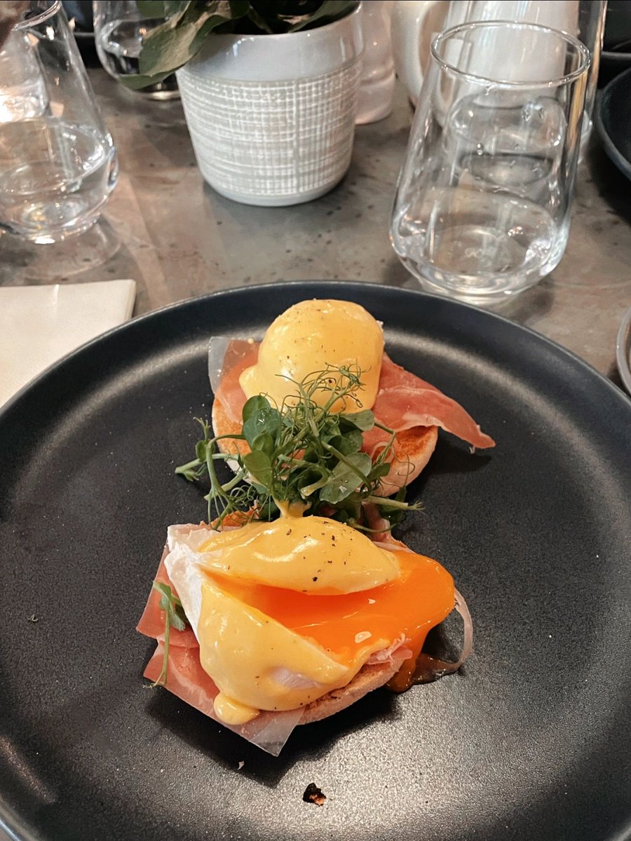 MaggieChary's tweet photo. Go and eat this elegant French Brunch. all the delicious French food is in London (exaggeration) 😉 https://t.co/GyMn4oCGt3