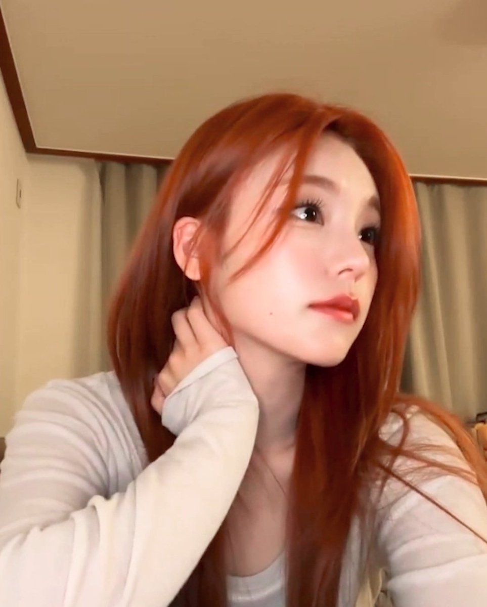 kpopsapphic's tweet photo. https://t.co/HkM7nrNSlD