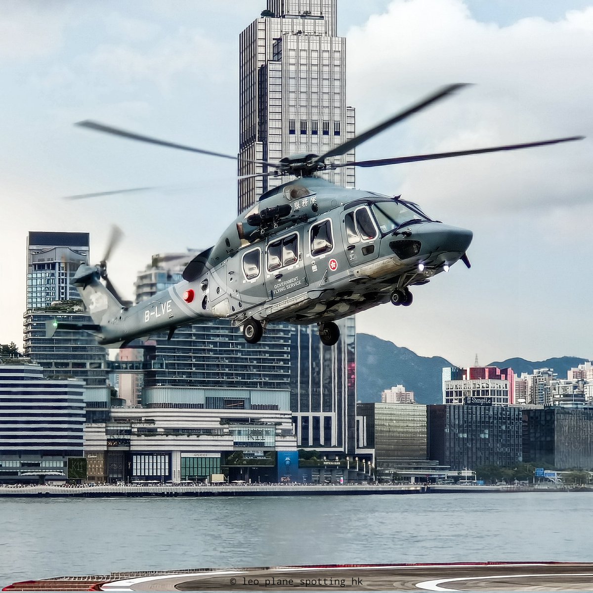 HkPlane's tweet photo. [政府飛行服務隊🇭🇰]
Government Flying Service

坪洲醫療後送
CASEVAC B Activation 🚨

Helicopter type:
Airbus Helicopters H175 / EC175

Regristration:
B-LVD

 #governmentflyingservice #gfs  #airbushelicopters #wanchai #pengchau #h175 #ec175 #helicopter #政府飛行服務隊 #直升機 https://t.co/jM7e9eSAoQ