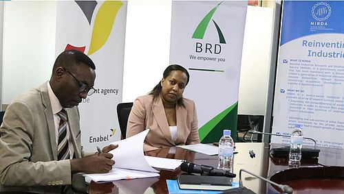 ChroniclesRW's tweet photo. UPDATE: NIRDA, the Gov agency responsible for facilitating small and medium enterprises has Rwf 4,6bn ($4.3m) cash laying idle in BRD bank since 2019, say AG. The money was sourced from donors, meant to give grants to SMEs so that they can improve production and reach markets https://t.co/2yv6f3xgPQ
