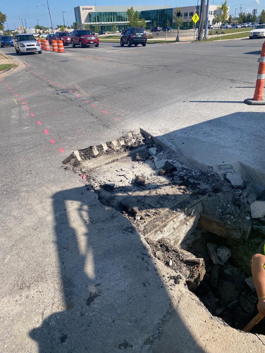 cityofsandusky's tweet photo. The waterline work on Perkins Ave. across the Columbus Ave. intersection has taken longer than expected, mostly because our contractors ran into buried tracks from the old streetcar line that used to run down Columbus Ave. They're working to drill around them the best they can. https://t.co/4PAuXnQ3fd