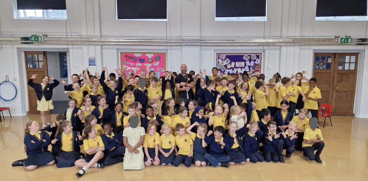 MissCapp_'s tweet photo. @wordguerrilla @DelaprePrimary Year 5 had an amazing visit today from Mr B “Word Guerrilla”. Workshops and lots of amazing rapping and poetry done by all! 📝 https://t.co/6ilpeGbb2e