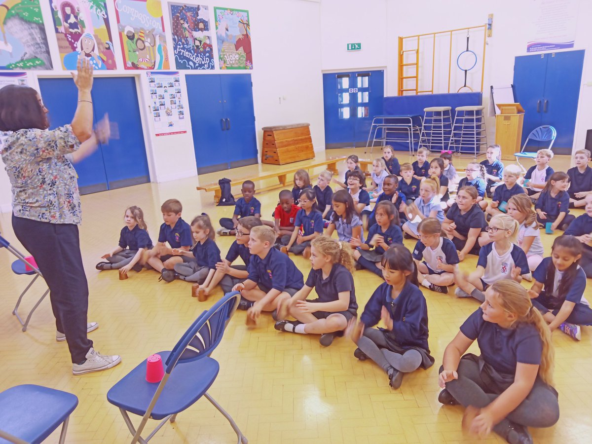 MrCookeSGC's tweet photo. Y4 enjoyed their first ever 'Wider Opportunites' music session this afternoon. I was really impressed with their attitude and their effort. Looking forward to welcoming people into school to watch our first performance! @MrGSGC #music #WOPPS @Wigan_music https://t.co/OjtS1gb5JX