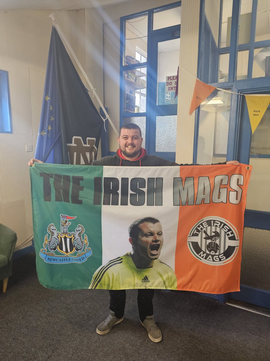 <a href="/ToonIrish/">The Irish Toon⚫️⚪️🇮🇪</a> <a href="/IrishMagsNUFC/">The Irish Mags</a> Well lads our 2nd Flag was collected , Surely <a href="/No1shaygiven/">Shay Given</a> will finally give us a follow and turn up to a watch along 😂
#NUFC #IrishMags