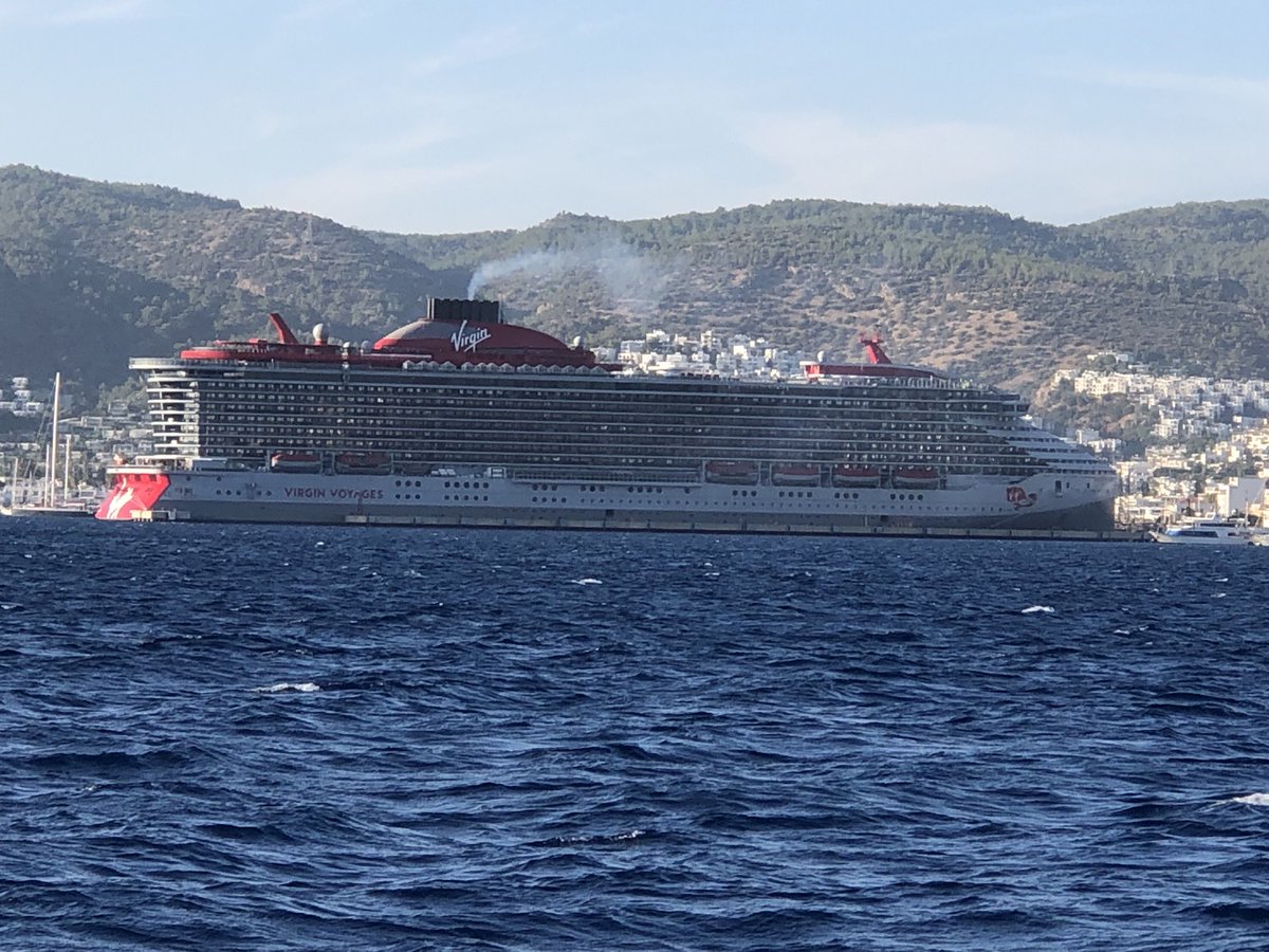 Berigoldenbeg's tweet photo. Virgin pollutes the world shame on you Virgin ⁦@Virgin⁩ https://t.co/fTekrAX77W