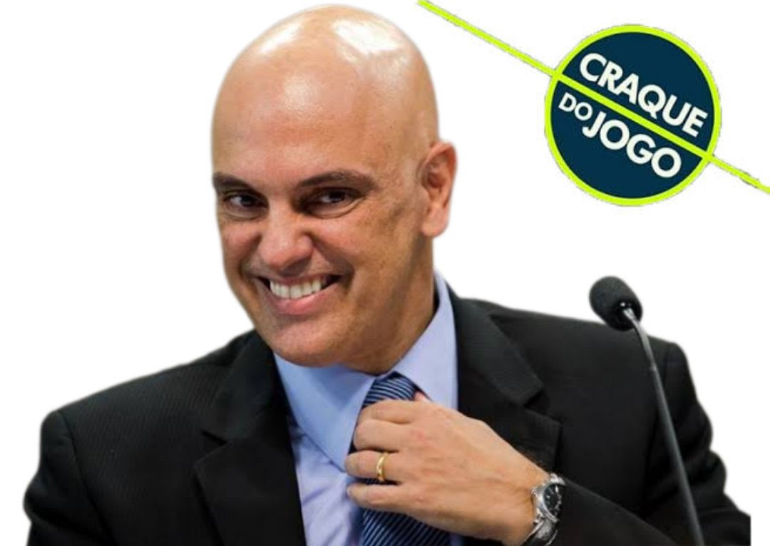 joaodomenech's tweet photo. Xandão tem se mostrado a voz firme da defesa da democracia. A enquadrada dele no terrivelmente evangélico André Mendonça foi histórica. O capacho de Bolsonaro tentou repetir as mentiras golpistas e levou um tranco. Kassio Nunes Marques é um capacho mais covarde. Comete seus atos repulsivos tentando não ser percebido. É vergonhoso que o STF tenha que incluir esses dois vermes. Golpistas na cadeia. Sem anistia. #DitaduraNuncaMais