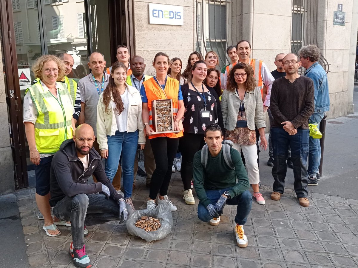 enedis_IDF's tweet photo. 6 502 mégots de cigarette ramassés par les équipes d’@enedis à Paris avec la @Mairie17  dans le cadre de la #WorldCleanupDay ! Tous mobilisés pour une planète sans déchet !🌍💪 #WCD #WCD2023 #zérodéchet https://t.co/fZkCoDSLHK