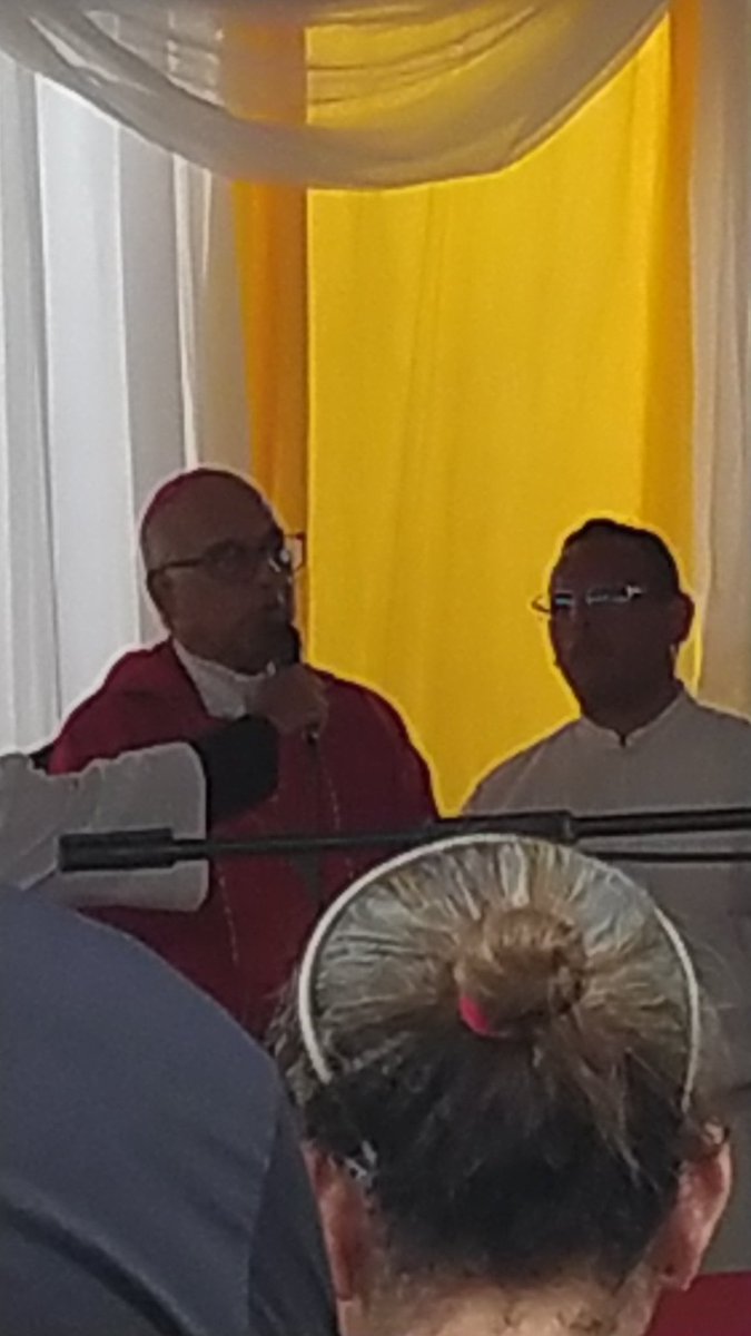 DiocesisPC's tweet photo. #CristoDelaSalud
#352Años
#MisaSolemneBorburata
Rito de la Comunión, oración al Señor, peticiones,ofrendas https://t.co/QkaEsM19UB
