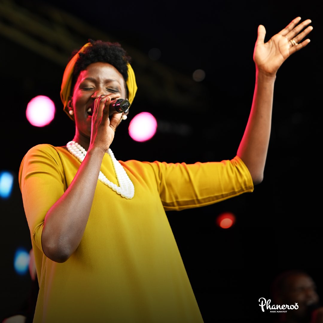 Phanerookampala's tweet photo. The God we serve is a miracle-working God, He'll never fail. He’s the God of miracles, hallelujah!

https://t.co/GC9OqXBEz8

#Praise 
#Phaneroo
#LiveNow https://t.co/58w2XXRHrz