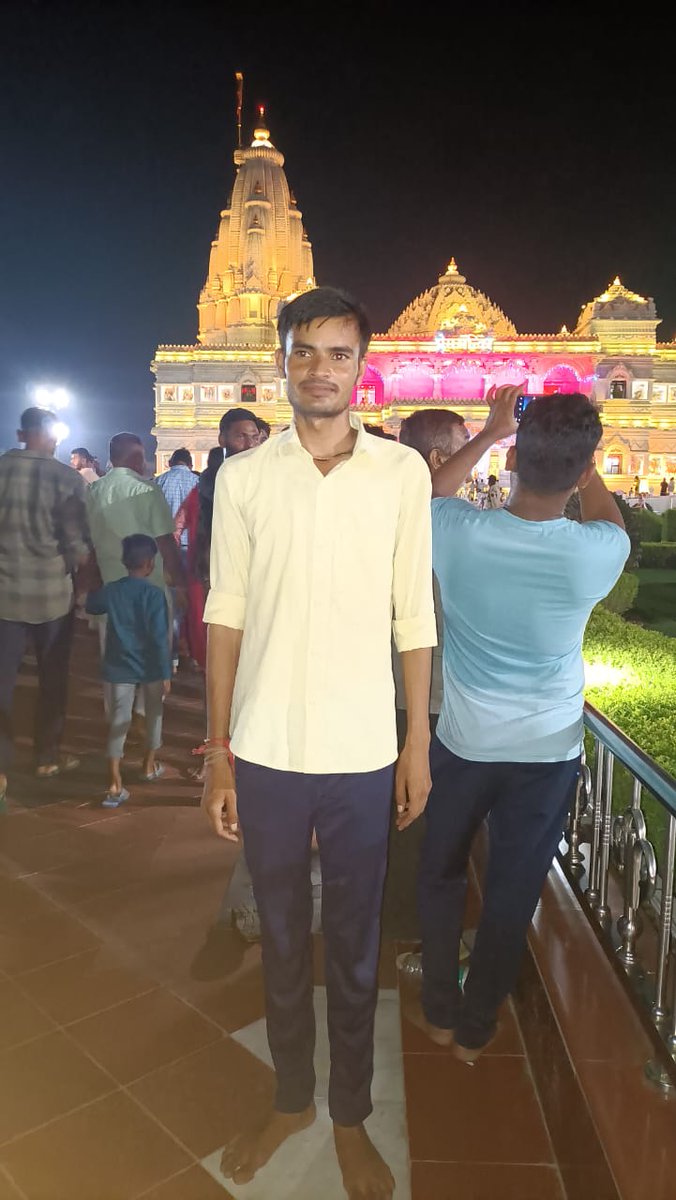 Jaykish_11's tweet photo. #सविंधान_विरोधी_चंद्रशेखर
आज भगवान के घर अर्थात प्रेम मन्दिर से ट्वीट करते हुए https://t.co/0xdgIluNlZ