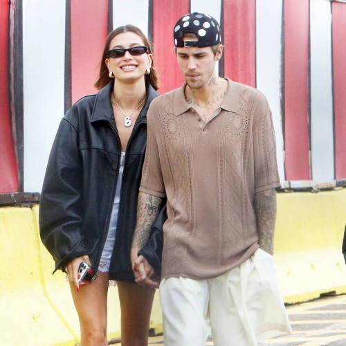 Sugarmedown's tweet photo. Sugarmedown music Justin and Hailey Bieber celebrate fifth anniversary https://t.co/x0XlH5ny4q https://t.co/Xki5W6Lpwc