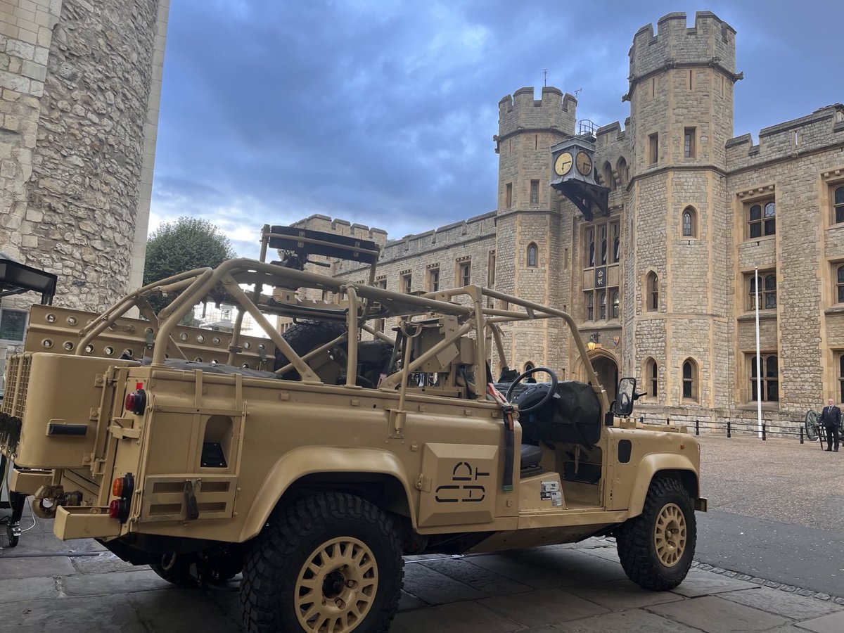 Our Project Lurcher full electric RWMIK on display at the Tower of London.

#DSEI23 #ATDU 
@thinkdefence @Babcockplc