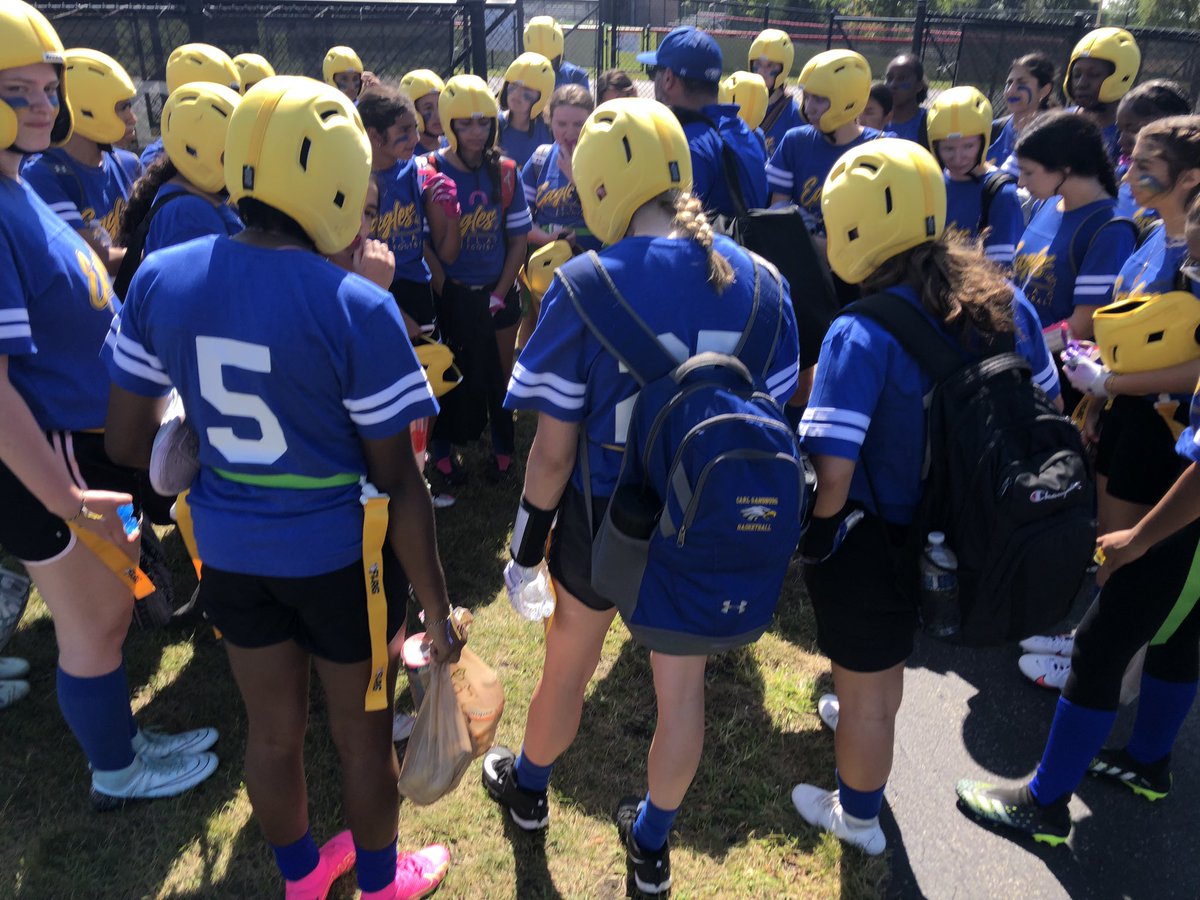 Come cheer on the Carl Sandburg High School girls flag football team at their home opener tonight at 7pm at the stadium.🏈🦅#Hoco2023 <a href="/csathboosters/">Carl Sandburg Athletic Booster Club</a> <a href="/ChicagoBears/">Chicago Bears</a> <a href="/EaglesAthletics/">Sandburg Athletics</a> <a href="/SandburgEagles/">Sandburg Eagles Football</a>